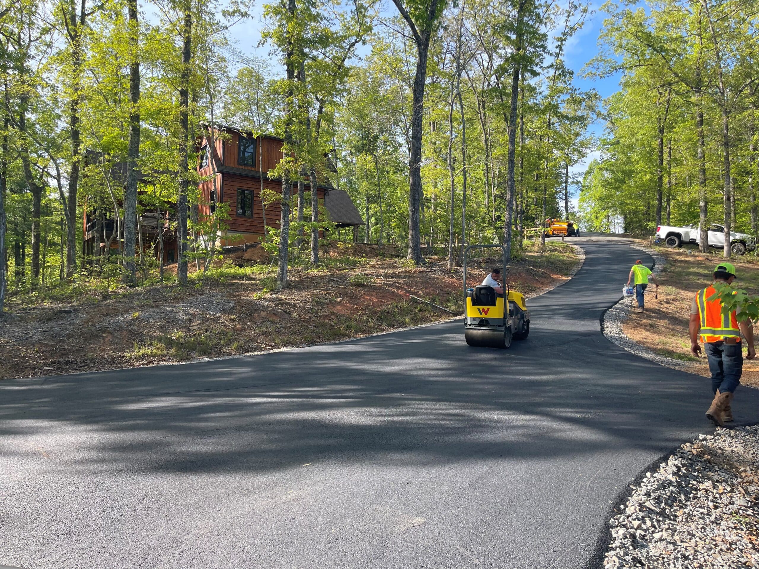 residential asphalt paving services